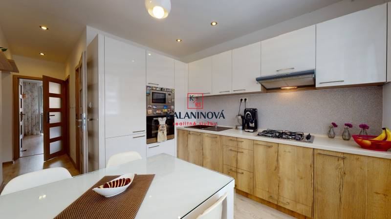 Sale Three bedroom apartment, Bukurešťská, Košice - Sídlisko Ťahanovce